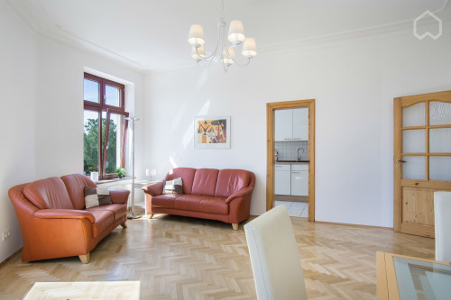 Stylish old buliding with stucco and herringbone parquet completely new furnished