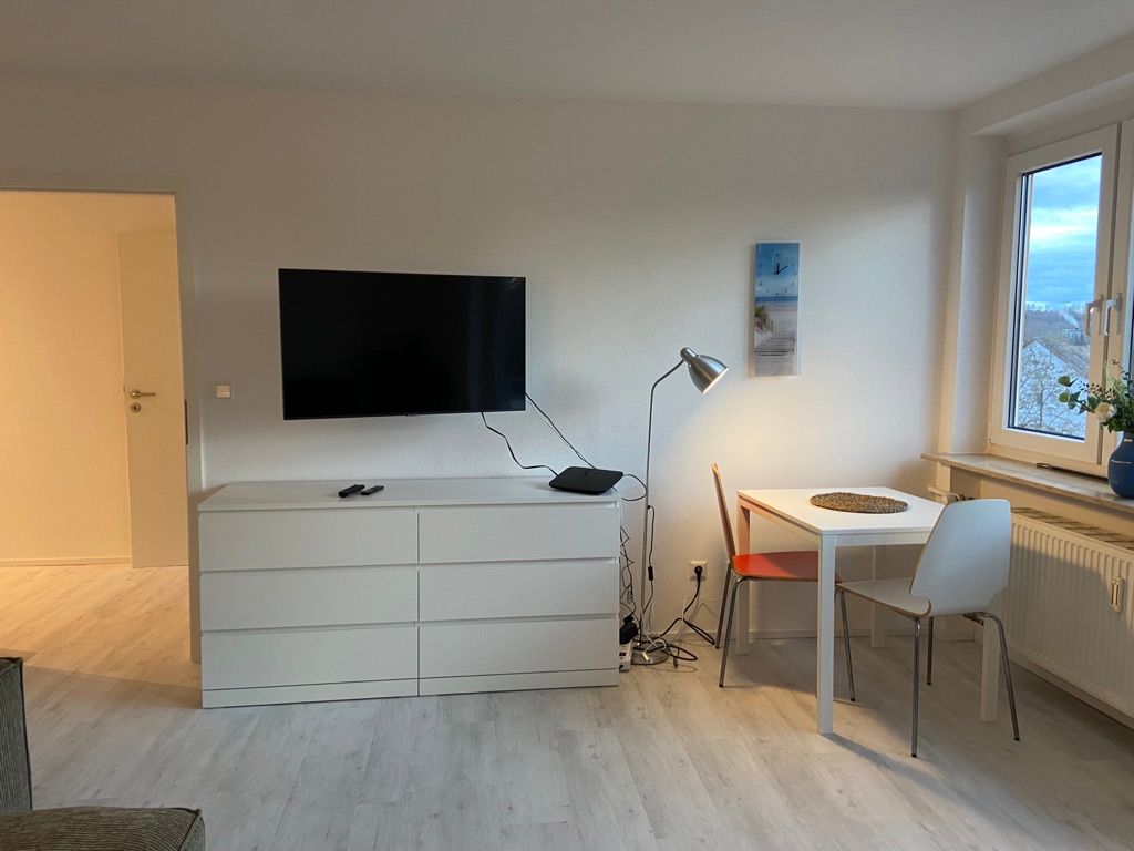  Fully Furnished 2-Room Top Floor Apartment (south-Balcony/elevator/underground Parking) In Sindelfin  -  Fully furnished 2-room top floor apartment (south-balcony/elevator/underground parking) in Sindelfingen  - Gallery -  12