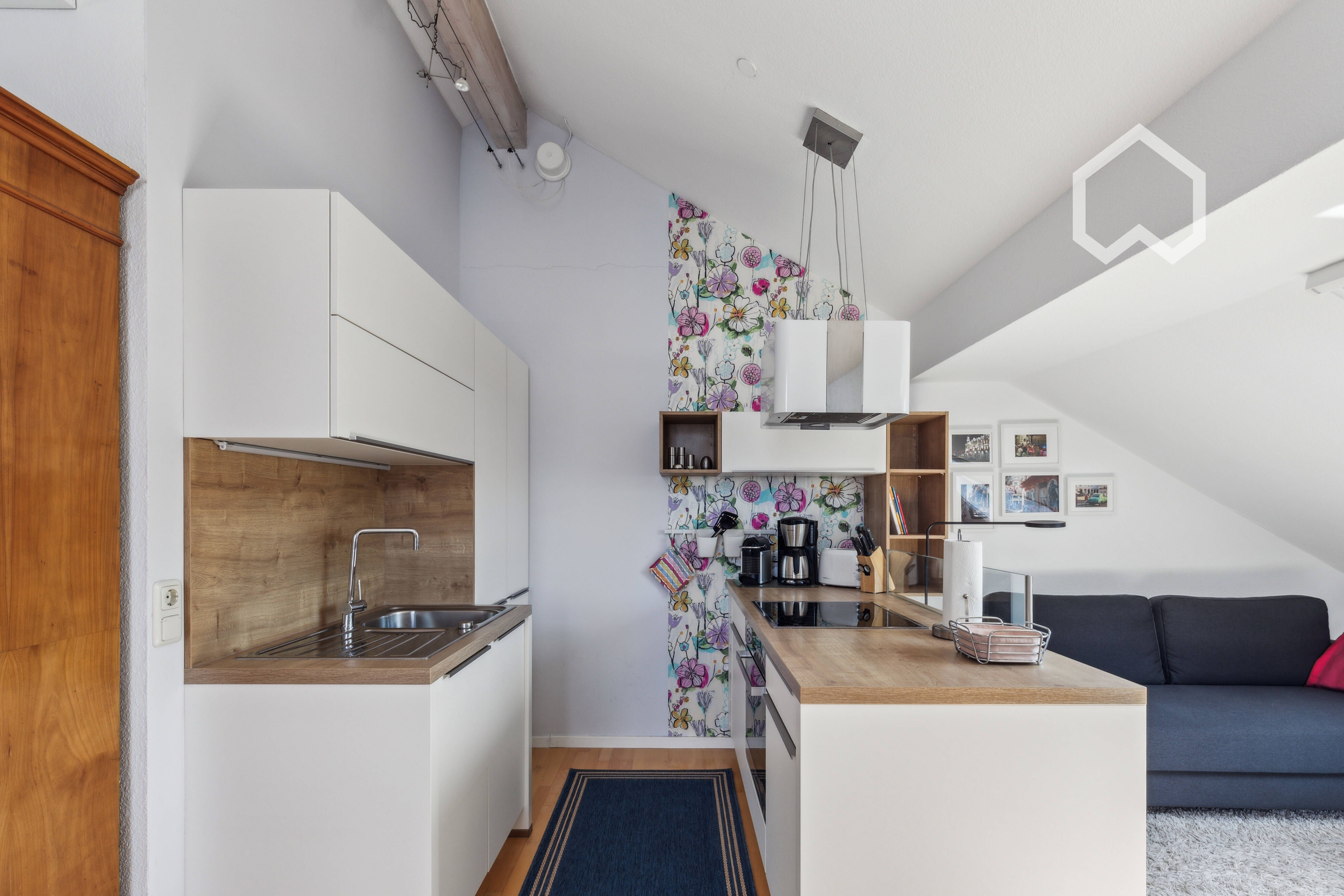  Bad Homburg. Near U2, Attic Apartment With High Living Comfort.  -  Bad Homburg. Near U2, attic apartment with high living comfort.  - Gallery -  9