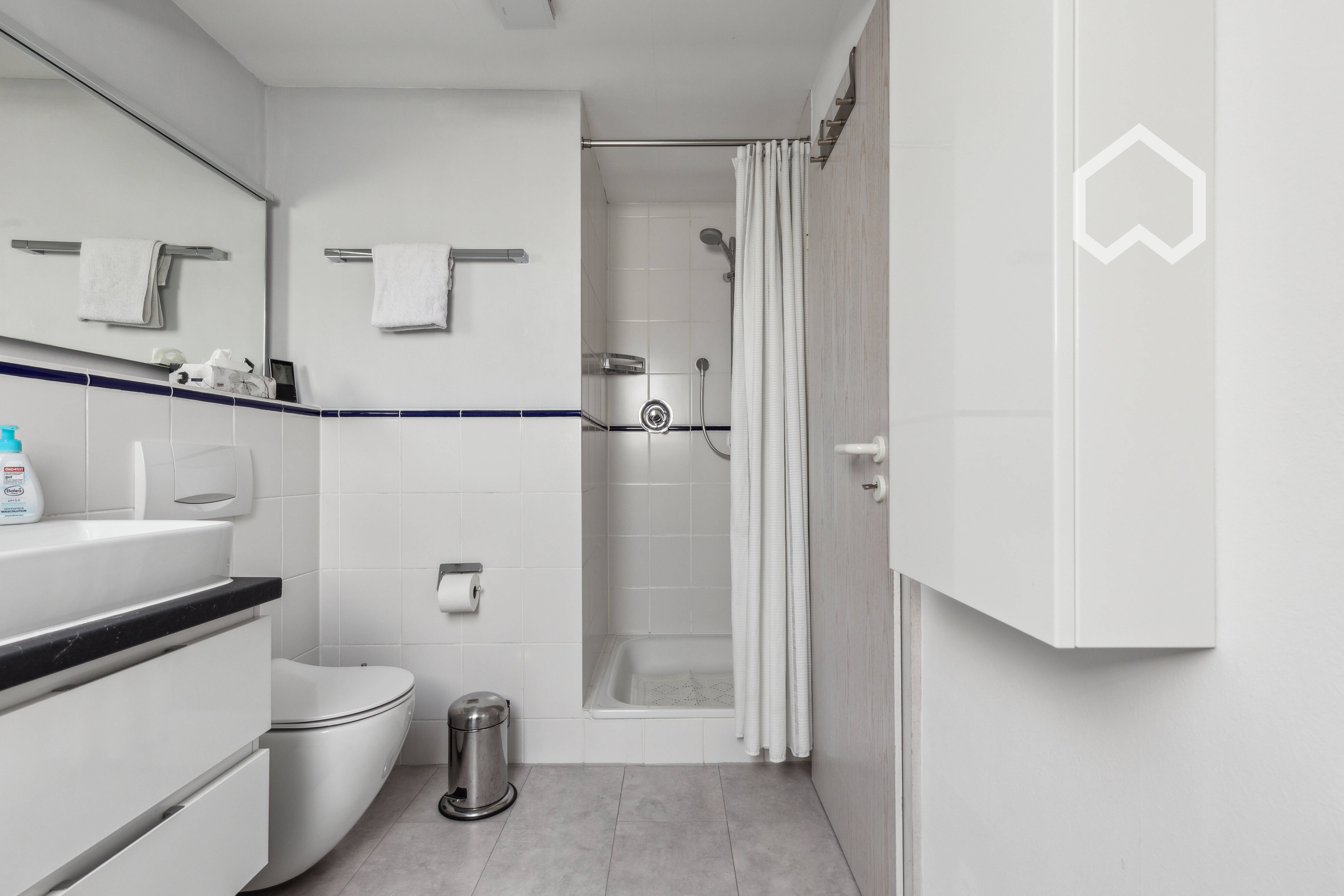  Bad Homburg. Near U2, Attic Apartment With High Living Comfort.  -  Bad Homburg. Near U2, attic apartment with high living comfort.  - Gallery -  4