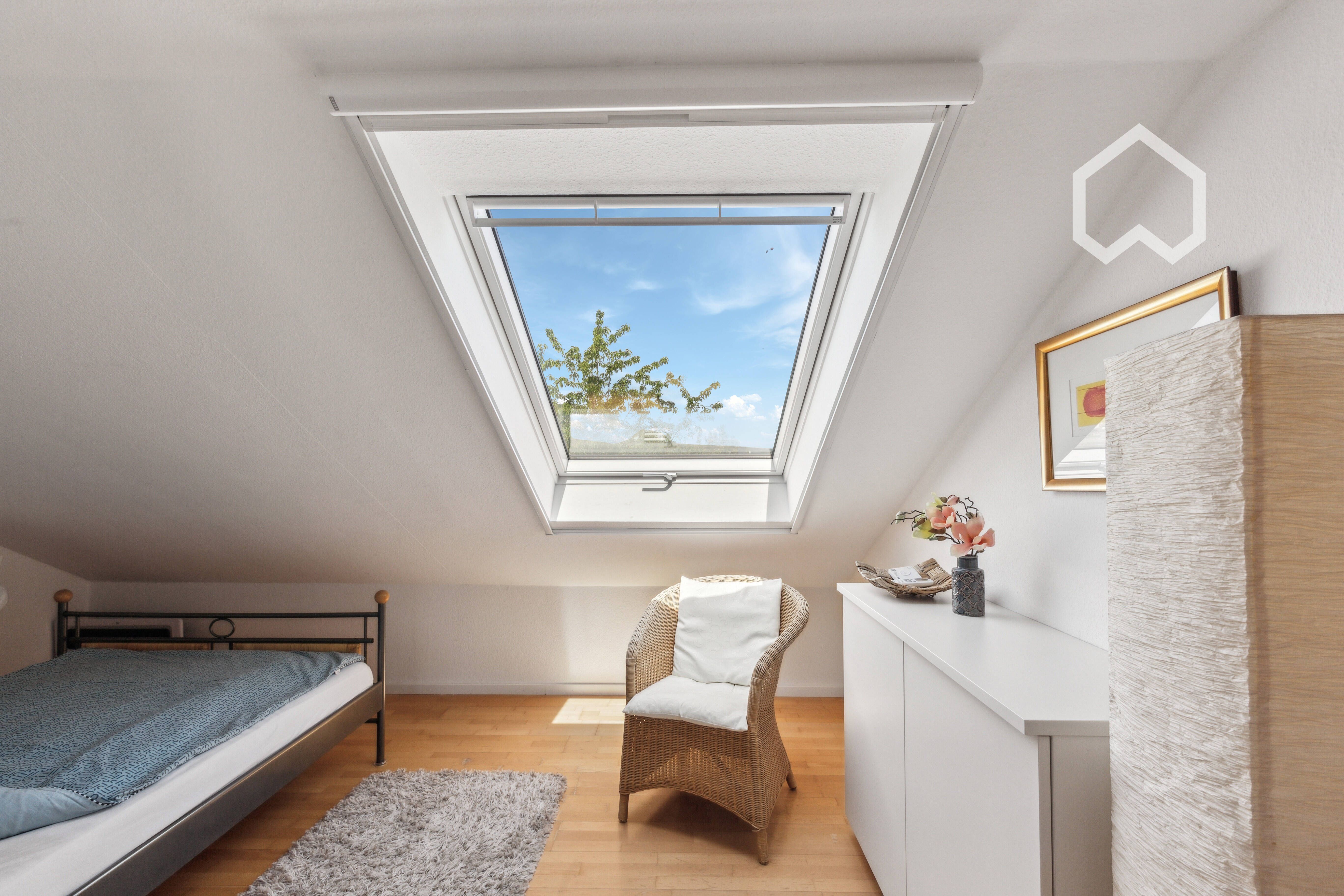  Bad Homburg. Near U2, Attic Apartment With High Living Comfort.  -  Bad Homburg. Near U2, attic apartment with high living comfort.  - Gallery -  8