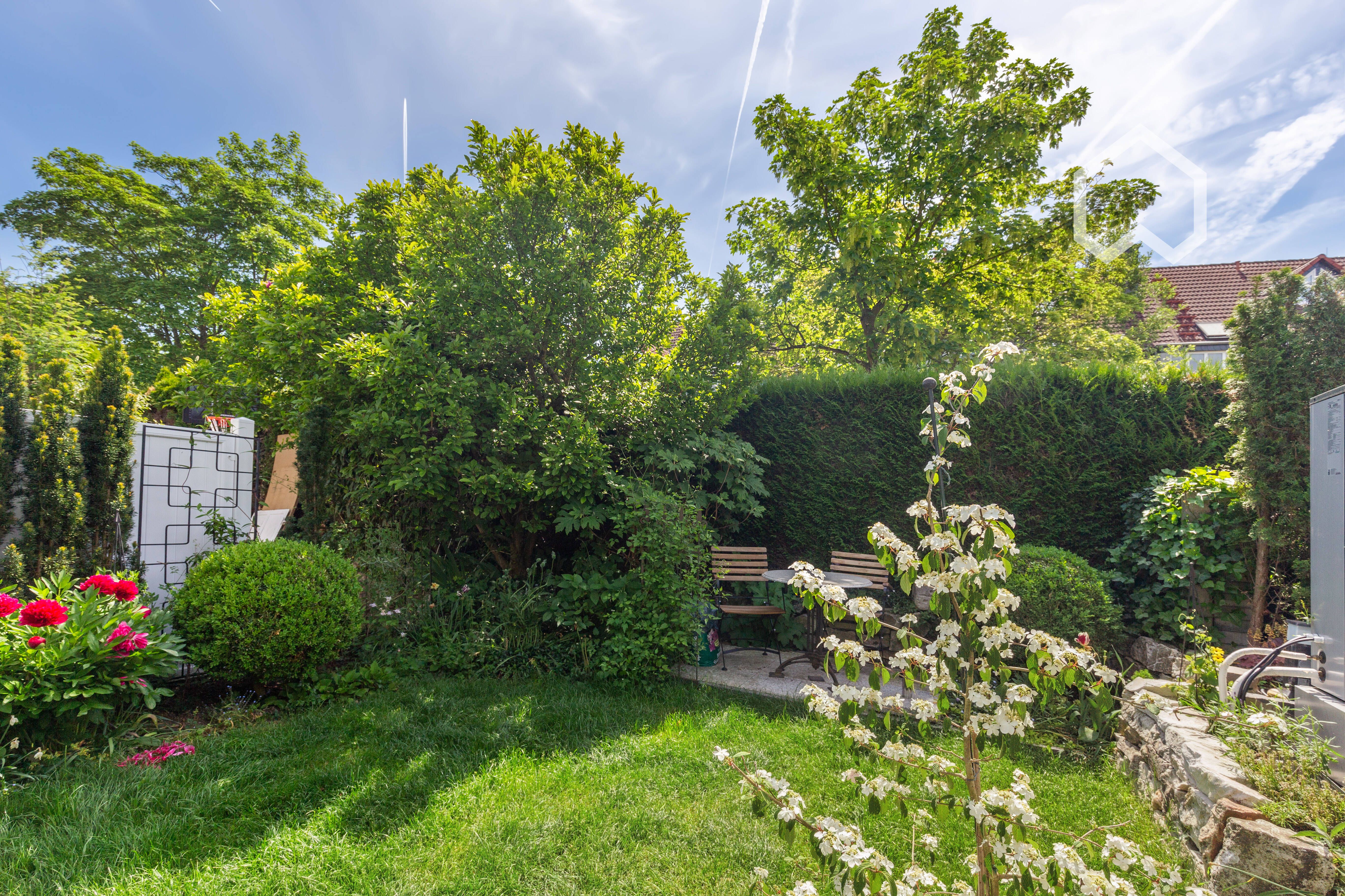  Bad Homburg. Near U2, Attic Apartment With High Living Comfort.  -  Bad Homburg. Near U2, attic apartment with high living comfort.  - Gallery -  1