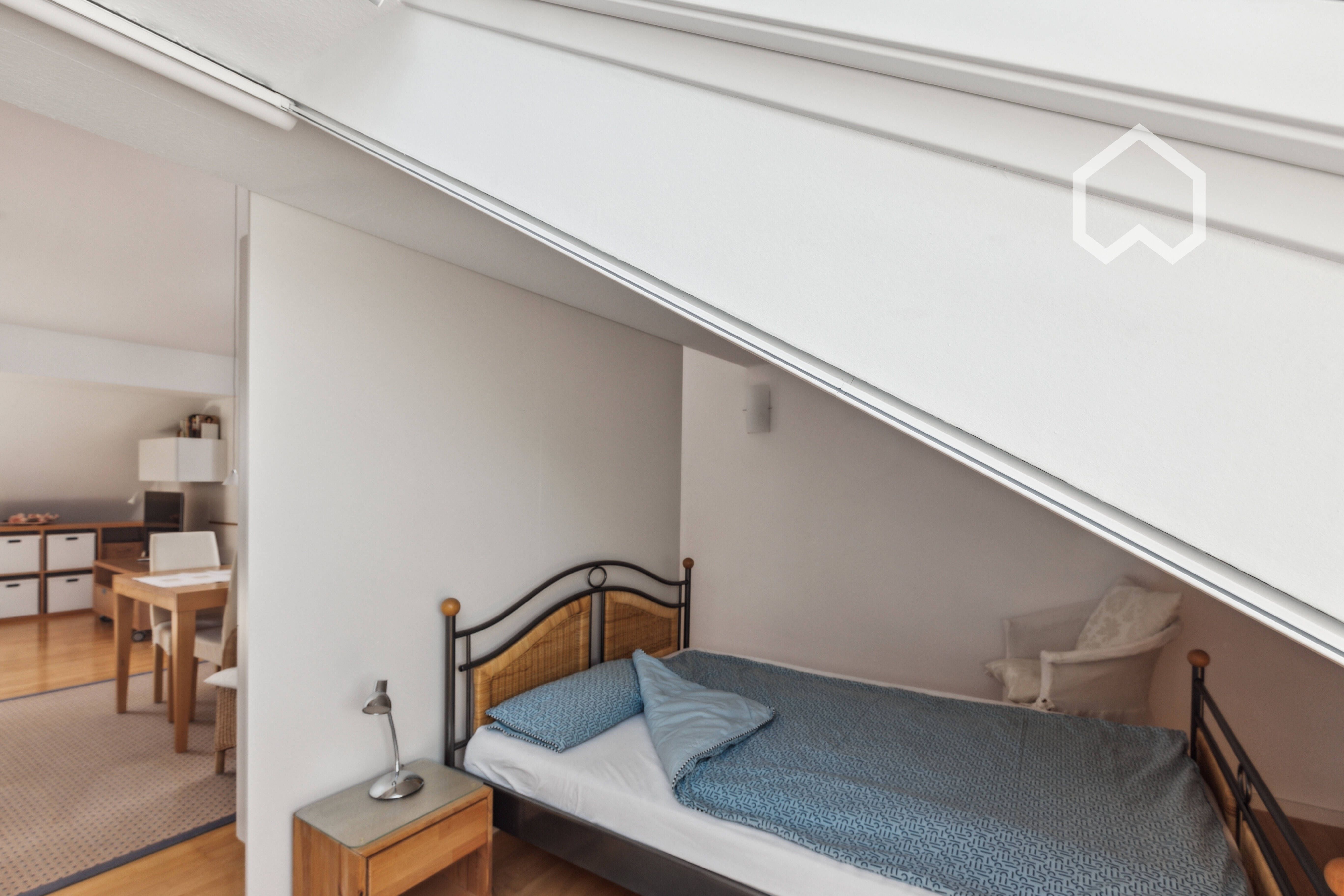  Bad Homburg. Near U2, Attic Apartment With High Living Comfort.  -  Bad Homburg. Near U2, attic apartment with high living comfort.  - Gallery -  6