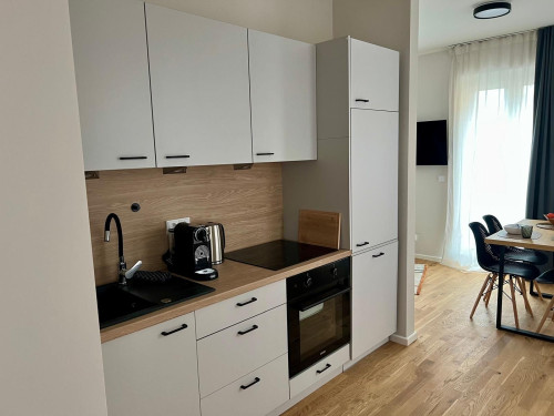 Modern design apartment directly across from Sanssouci Park – Ideal for 1-2 adults