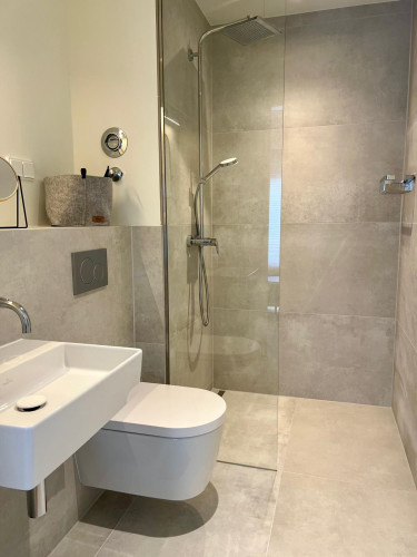 Modern design apartment directly across from Sanssouci Park – Ideal for 1-2 adults