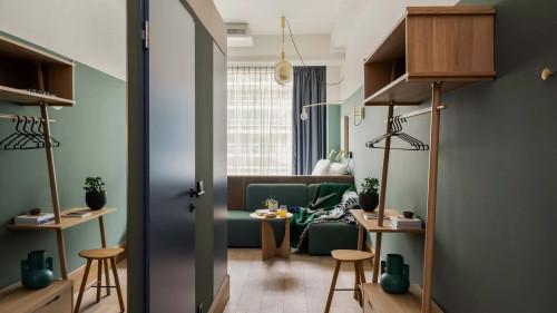 Modern studio apartment inclusive of outdoor pool, co-working and gym in Munich Obersendling
