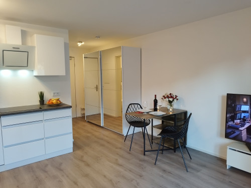 Newly furnished new building bright with garden centrally located near S-Bahn incl. fiber optic connection - Gallery - 14