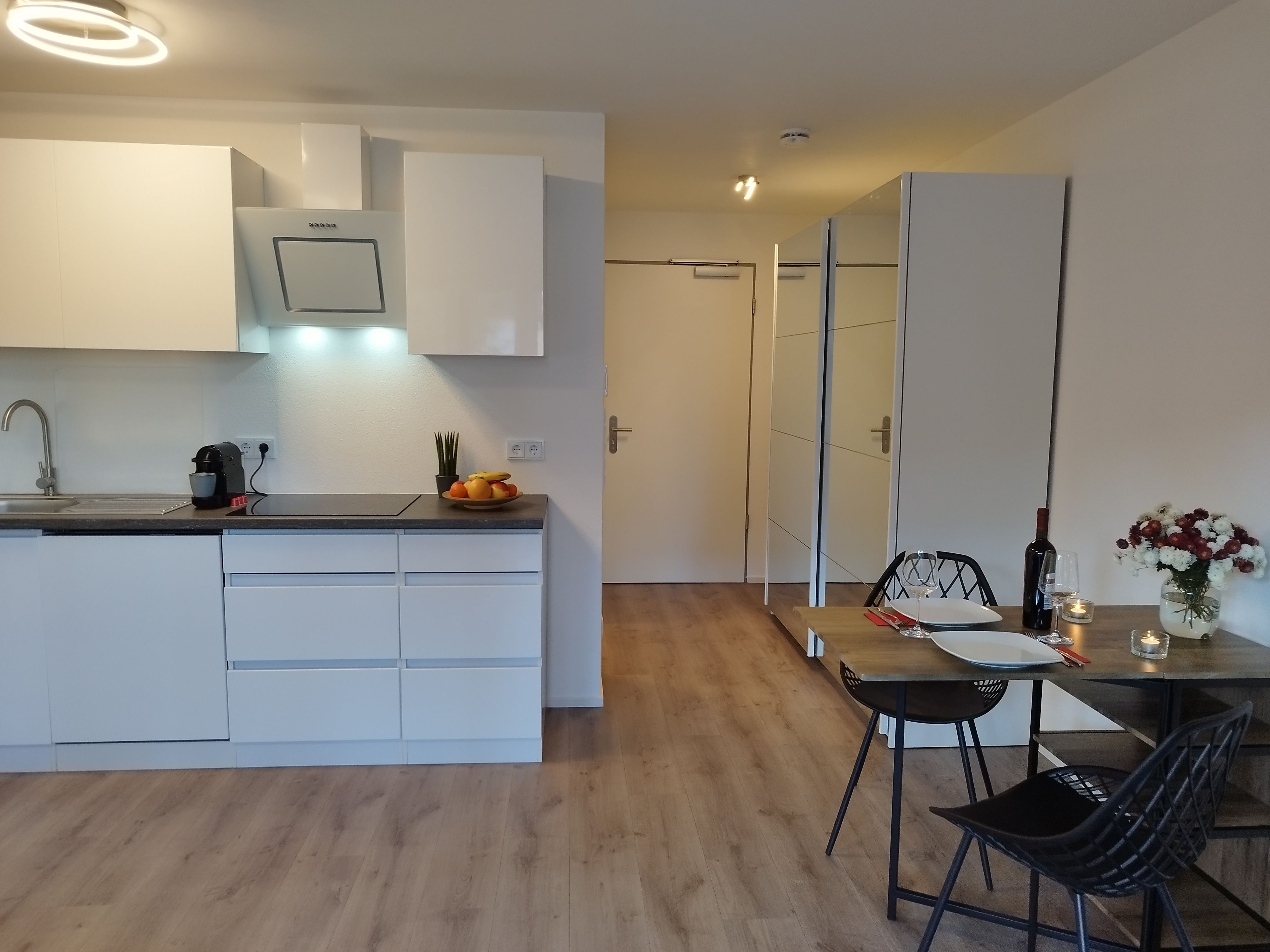 Newly Furnished New Building Bright With Garden Centrally Located Near S-Bahn Incl. Fiber Optic Conn - 19