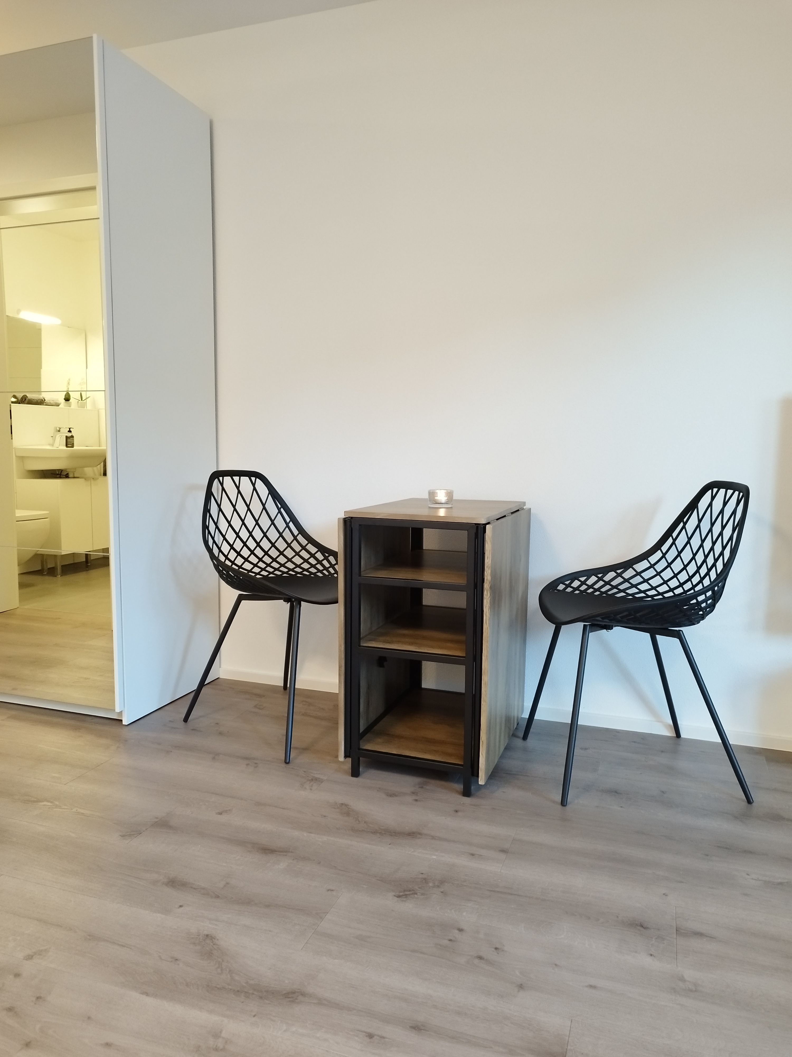 Newly Furnished New Building Bright With Garden Centrally Located Near S-Bahn Incl. Fiber Optic Conn - 11