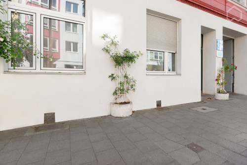 Very nice and cozy home with balcony to the south