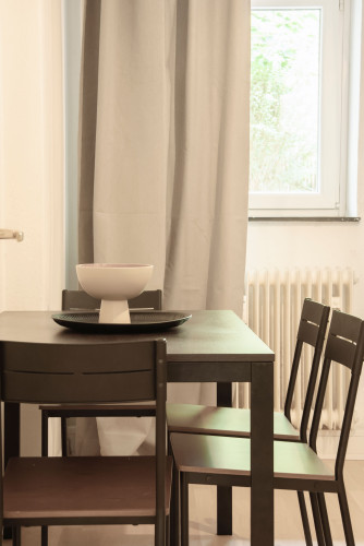 6 Minutes from Hamburg Airport – Spacious 2.5-Room Apartment with Charm and Great Location - Gallery - 8