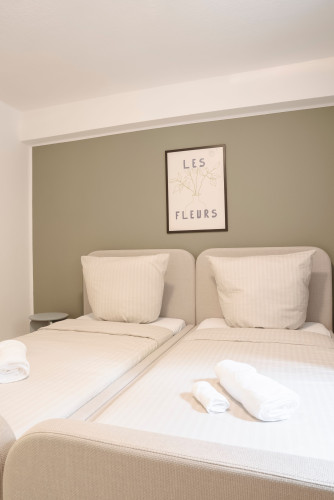 6 Minutes from Hamburg Airport – Spacious 2.5-Room Apartment with Charm and Great Location - Gallery - 16
