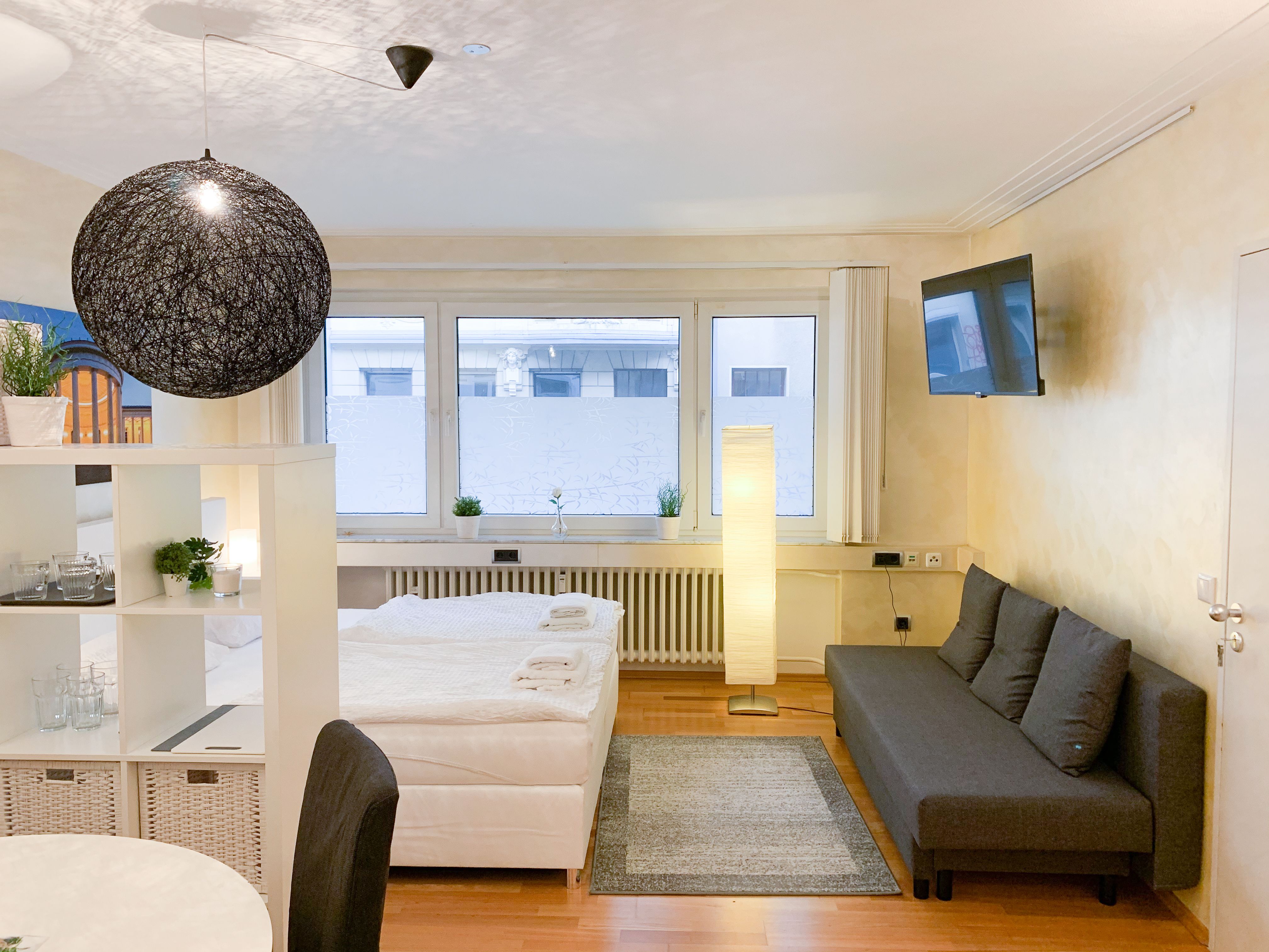 Beautiful And Pretty Suite In Aachen - 1