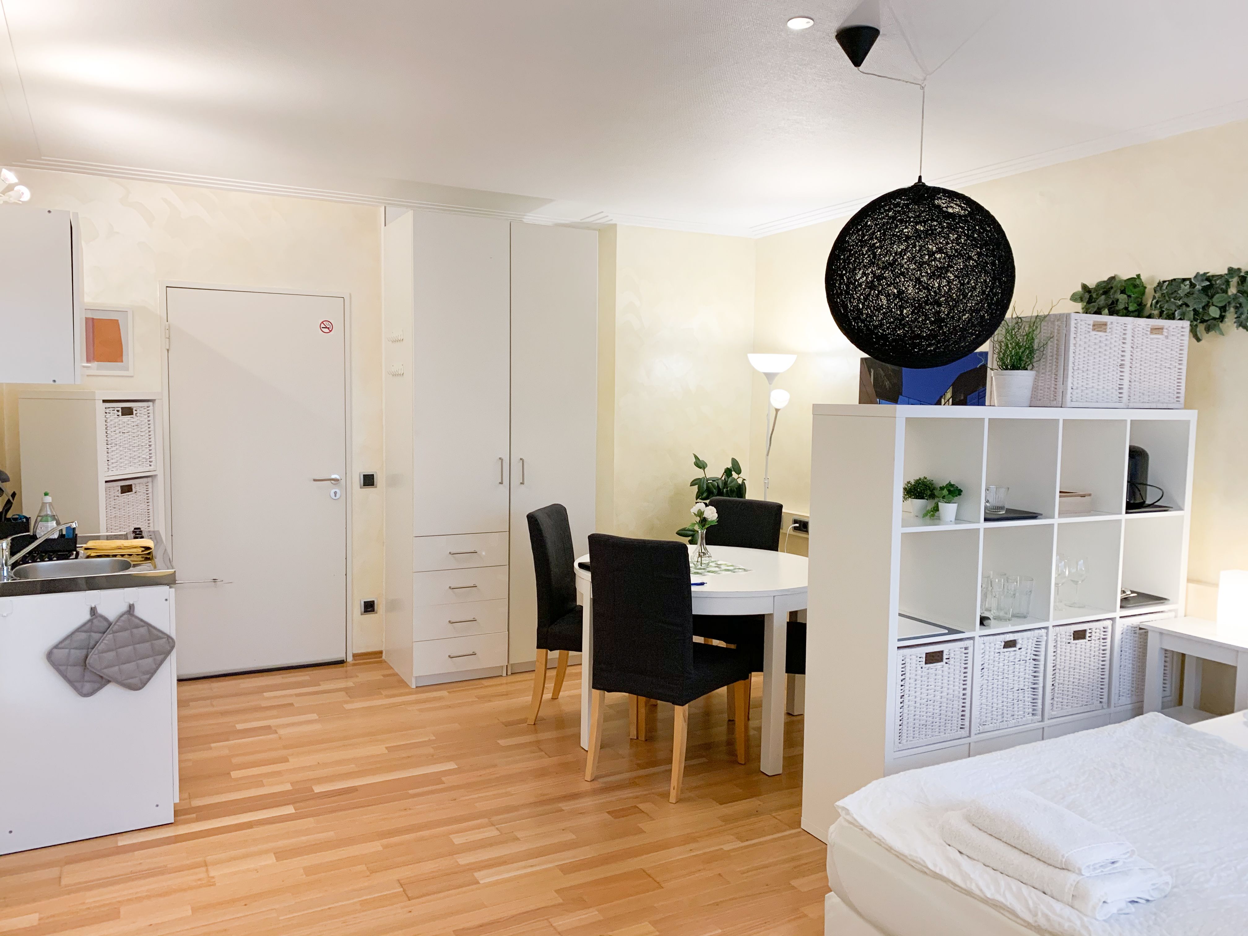 Beautiful And Pretty Suite In Aachen - 7
