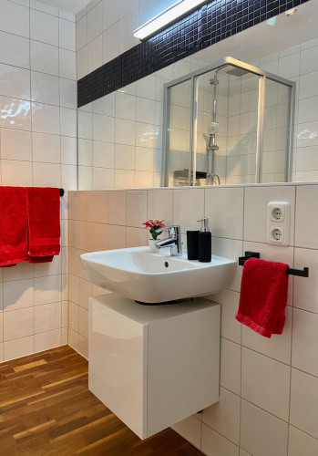 Stylish Business Flat Munich-North/Haimhausen, modern, sunny balcony, private garage, free WLAN - Gallery - 9