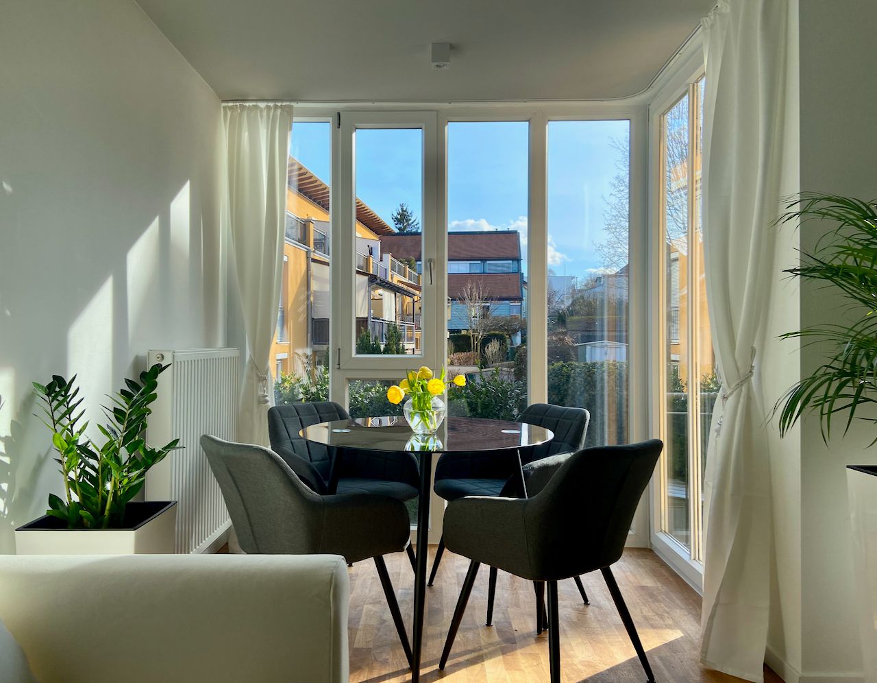 Stylish Business Flat Munich-North/Haimhausen, Modern, Sunny Balcony, Private Garage, Free WLAN - 11