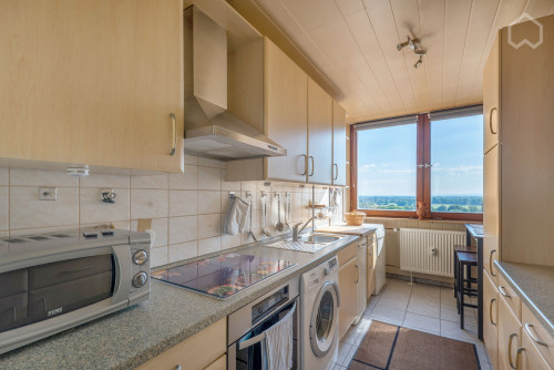 Welcome to Offenbach! Living with skyline view!