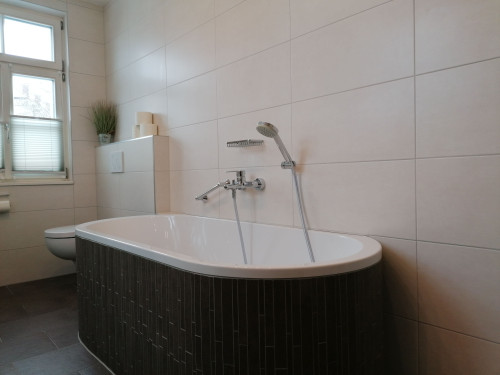 EnterLivingHomes Business & family Apartment