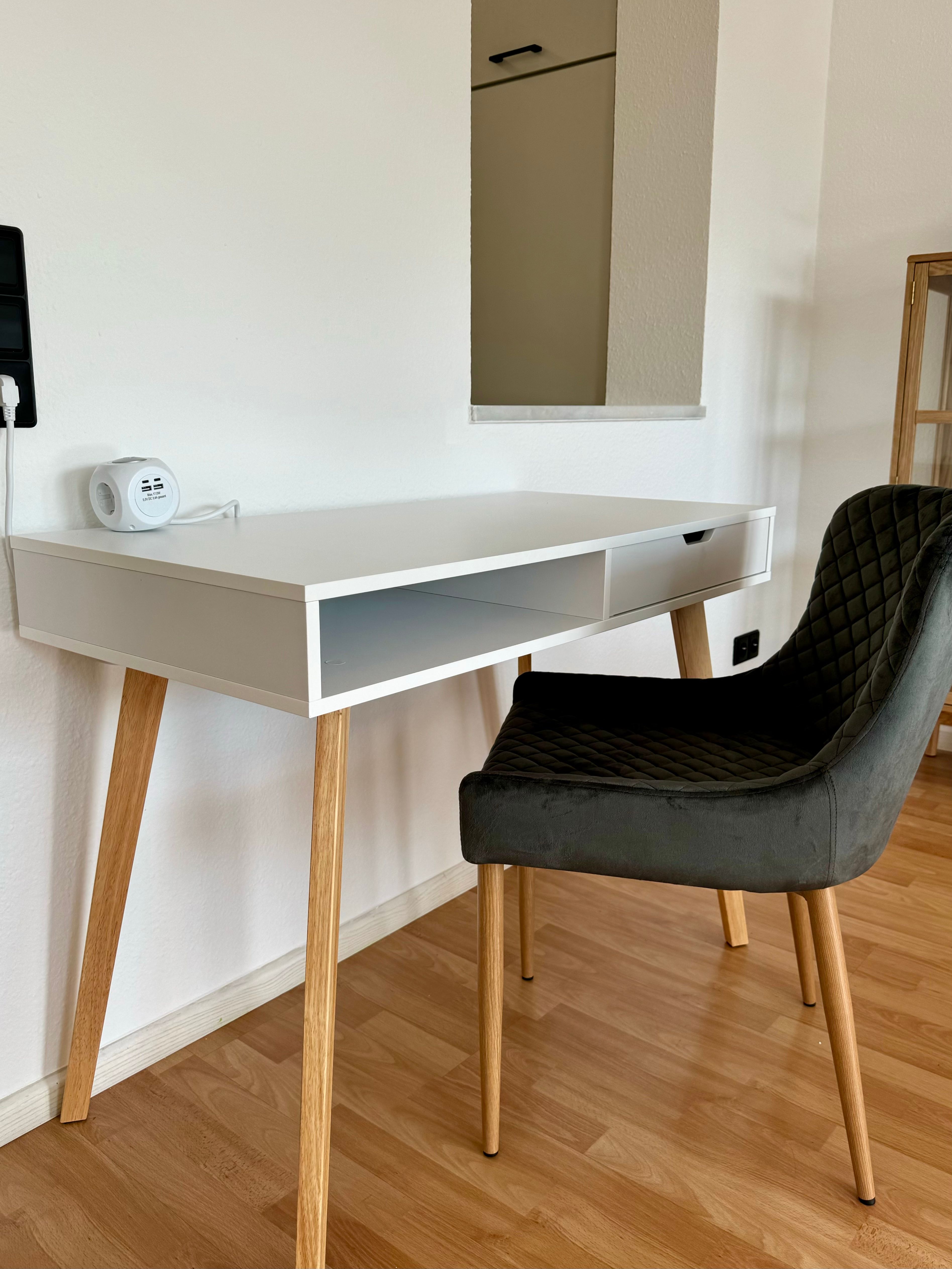  2-Room Business Apartment With S-Bahn Connection  -  2-room business apartment with S-Bahn connection  - Gallery -  7