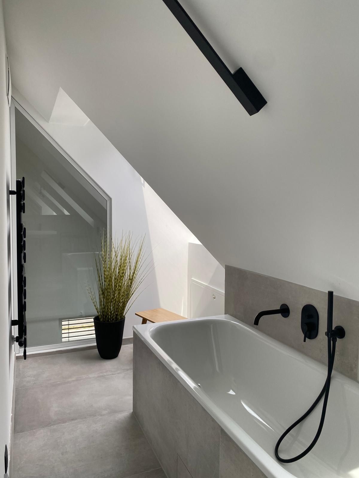  Unique And Stylish Maisonette Apartment For Rent  -  Unique and stylish maisonette apartment for rent  - Gallery -  7