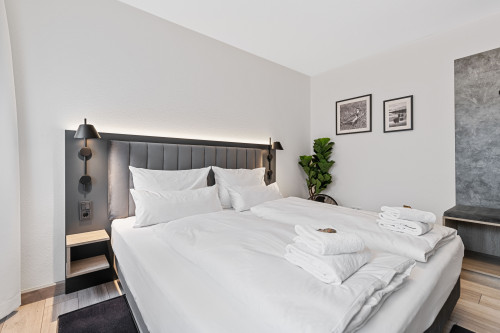 BRiGHT: Suite for 2 | center | kitchen | modern - Gallery - 12