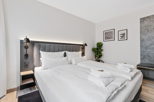 BRiGHT: Suite for 2 | center | kitchen | modern - Gallery - 17