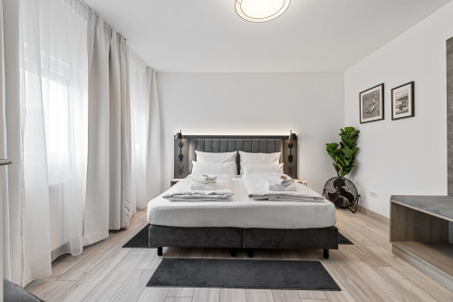 BRiGHT: Suite for 2 | center | kitchen | modern - Gallery - 21
