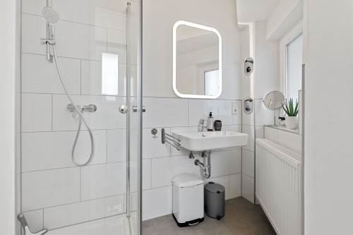 BRiGHT: Suite for 2 | center | kitchen | modern - Gallery - 11