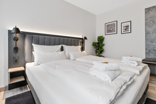 BRiGHT: Suite for 2 | center | kitchen | modern - Gallery - 19