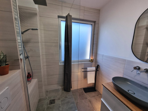 Well located apartment with great layout