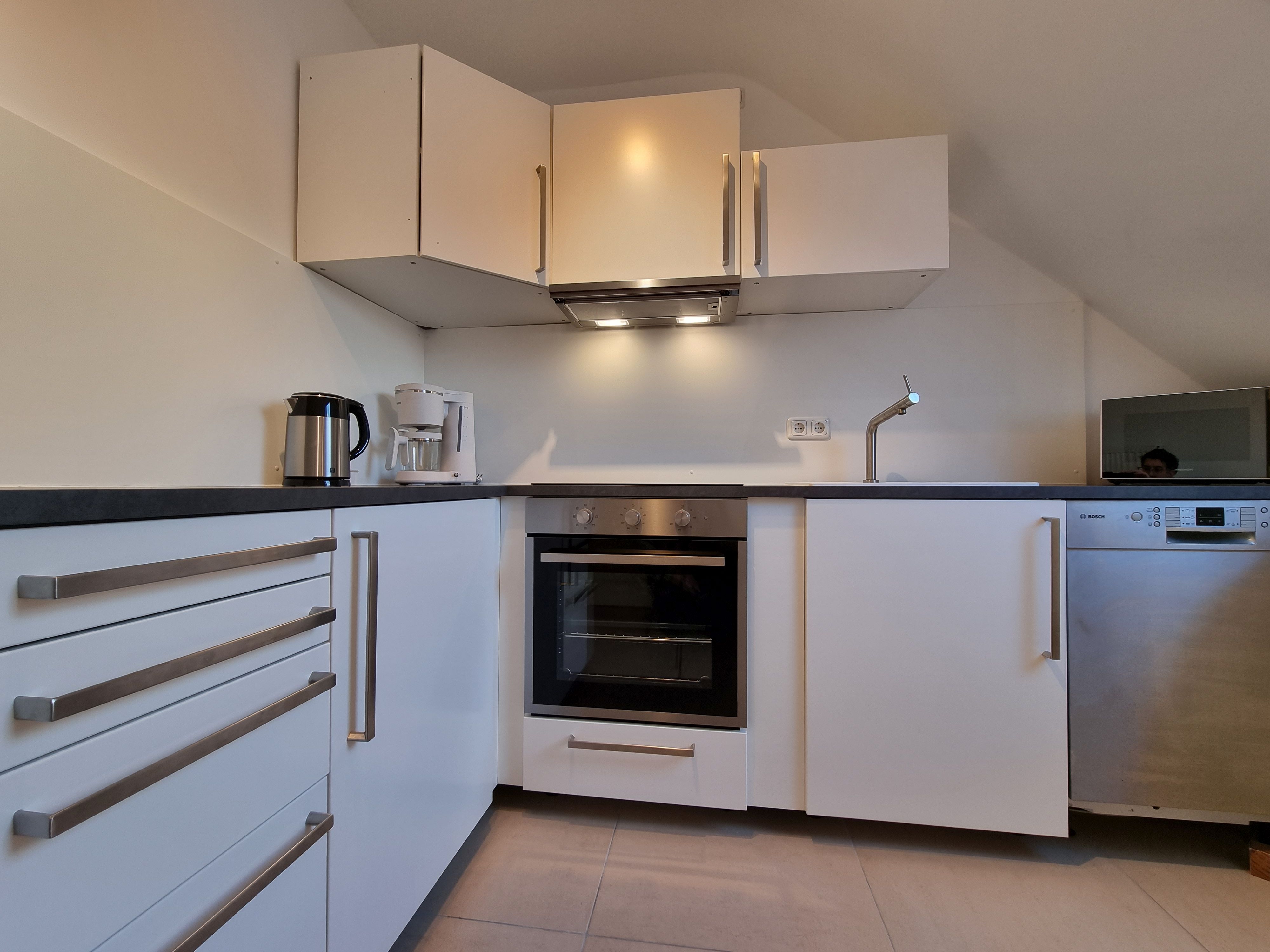 Well Located Apartment With Great Layout - 13