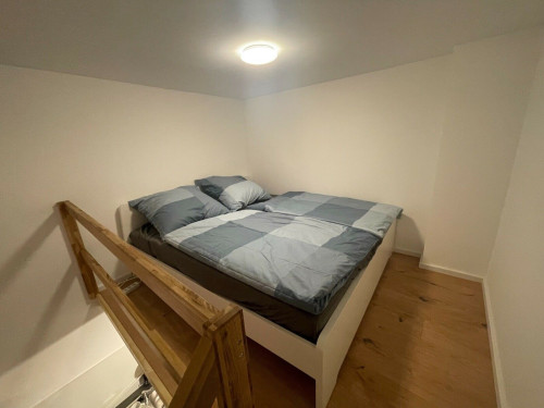 Completely furnished apartment in top location!