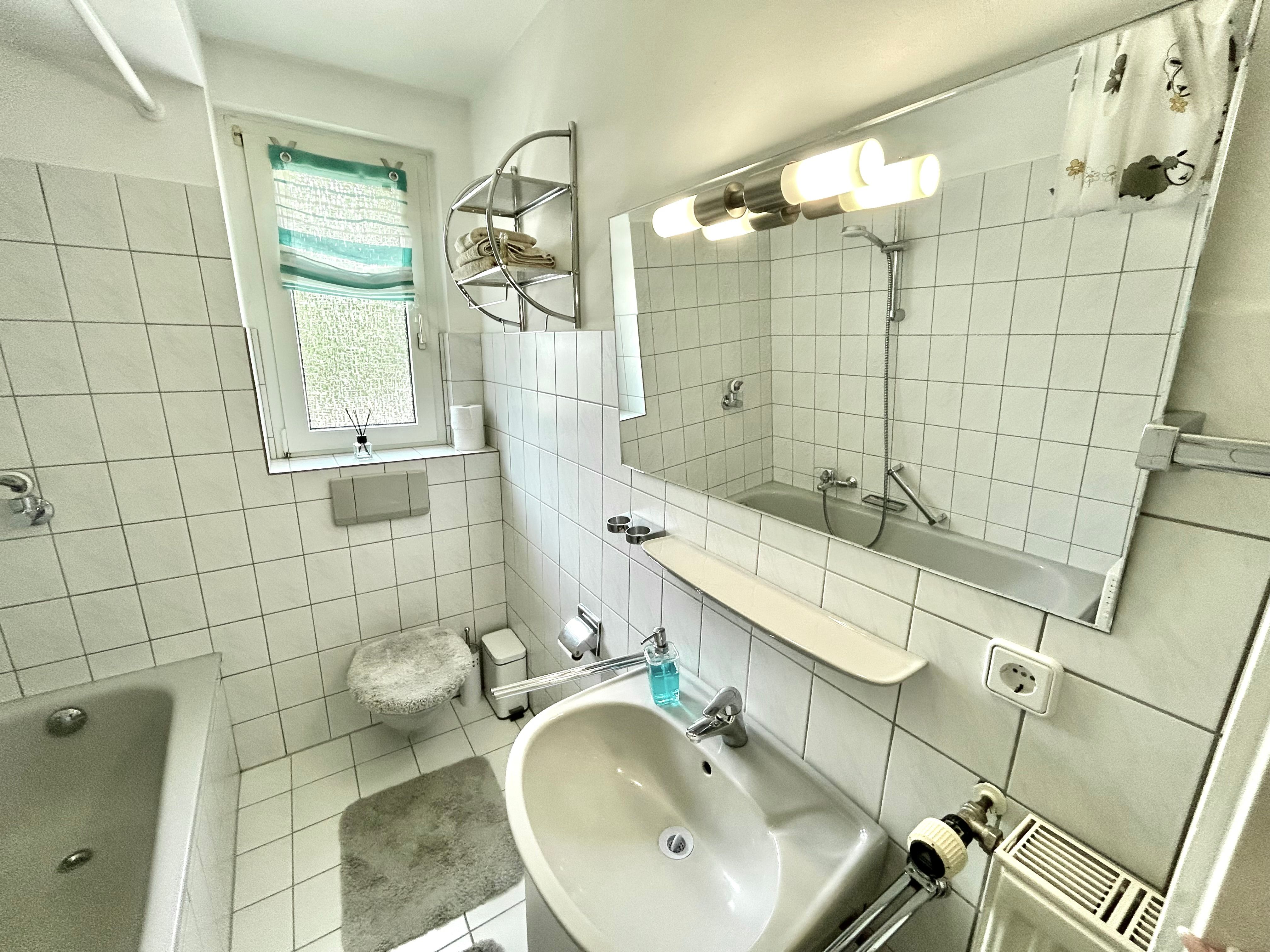 Renovated And Furnished 2 Room Apartment Including Terrace Near The Clinic - 15