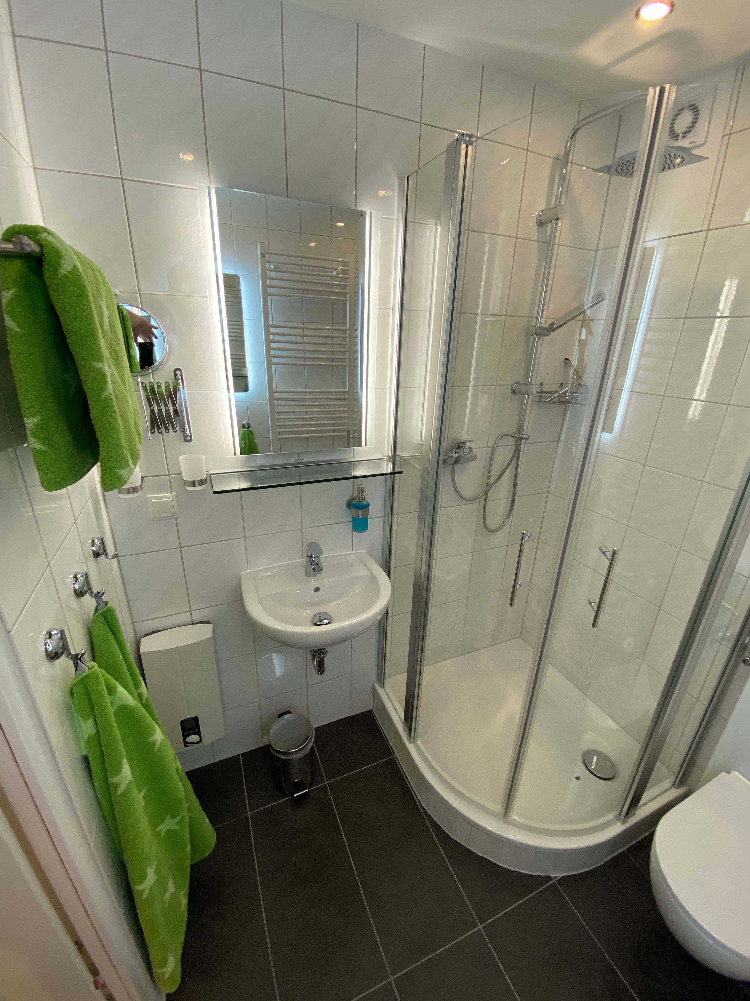 Quiet, Spacious Suite - 2