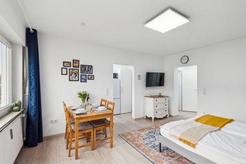 Modern City Apt | Walk to Central Station - Gallery - 19