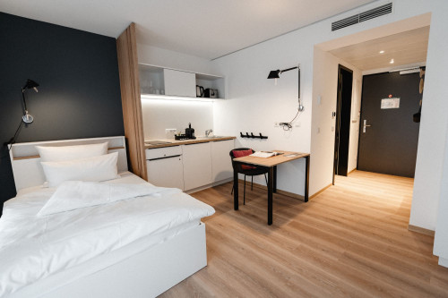Small Business Apartment for temporary Use