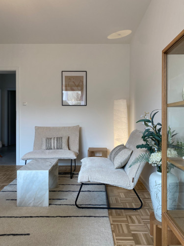Furnished Apartment with Terrace in Hamburg-Berne