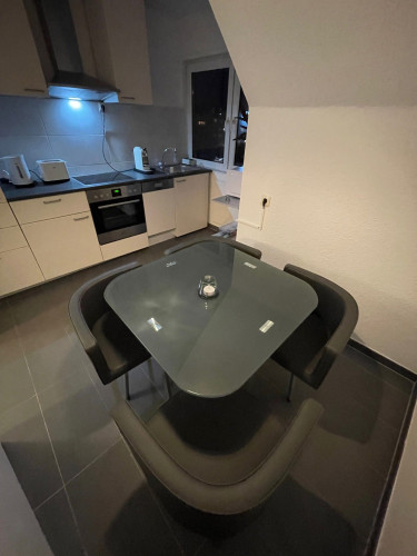 Modern, central apartment | max. 4 | Troisdorf, Cologne/Bonn | Netflix+parking space - Gallery - 10