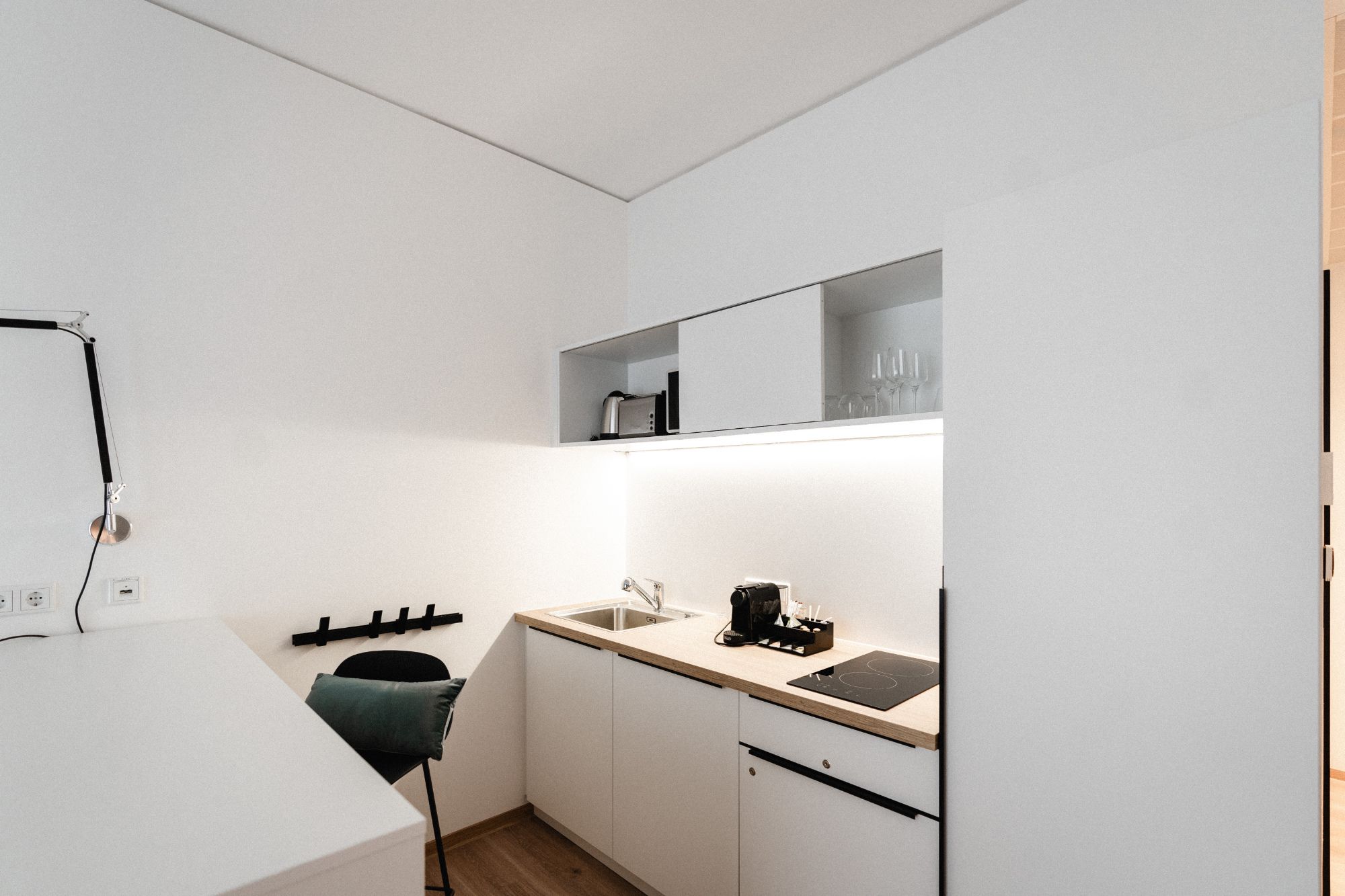  New And Modern Studio Apartment  -  New and modern Studio Apartment  - Gallery -  5
