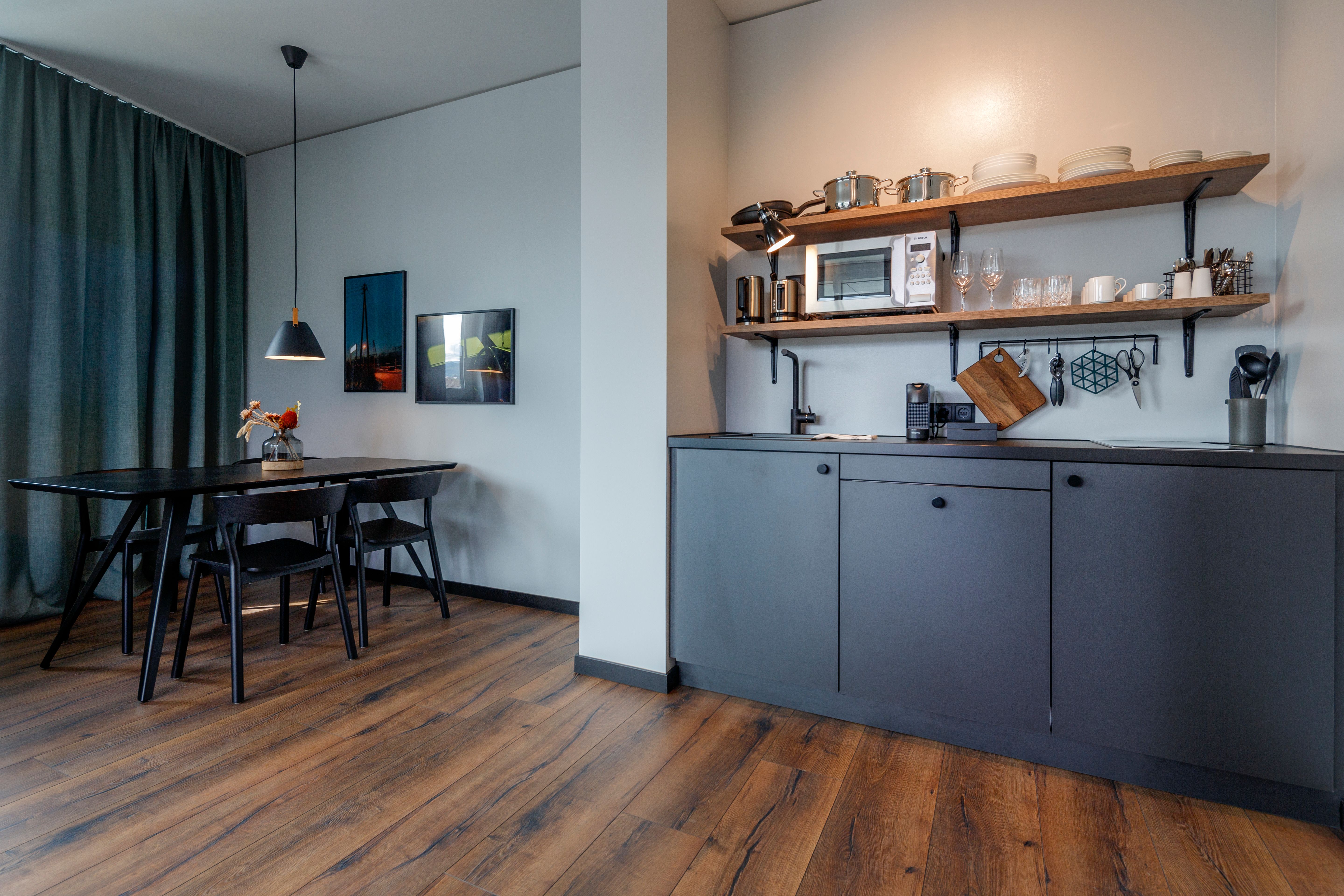 Luxurious, Spacious Suite In Central New Building - luxurious, spacious suite in central new building - Gallery - 13
