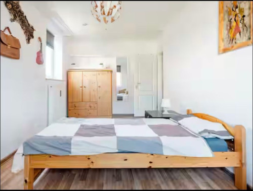 Private room in a beautiful apartment with Garden