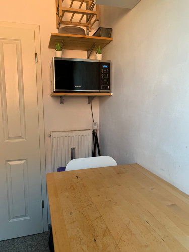 Private room in a beautiful apartment with Garden - Gallery - 13
