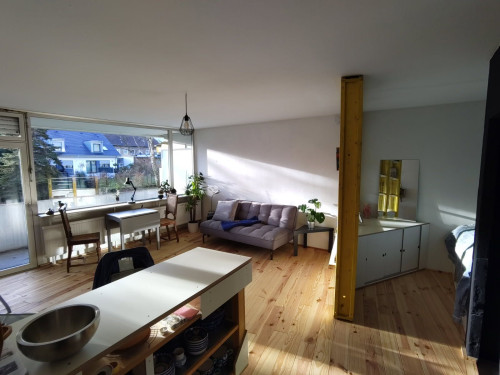 Cosy, comfy, close to centre: Mini-loft in the green North of Bonn