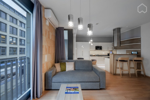 High-quality studio in the centre of Dresden with balcony, 15 minutes walk from the main station