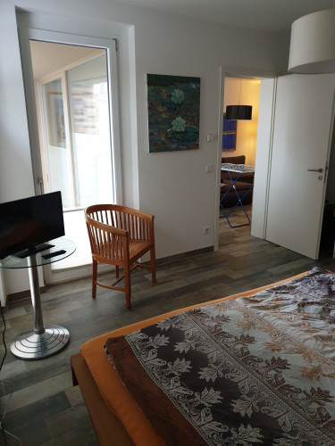 39863351720250914034455AM