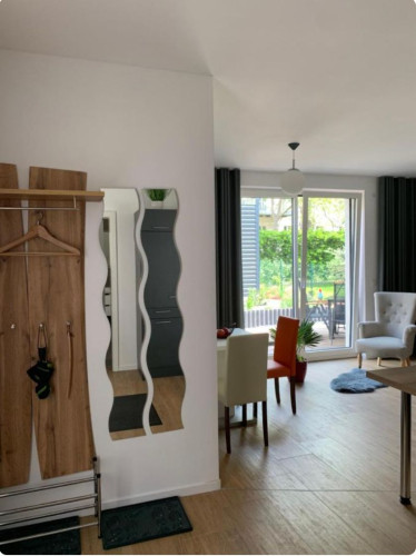 Townhouse Apartment in the city center, 50 meters from the water.