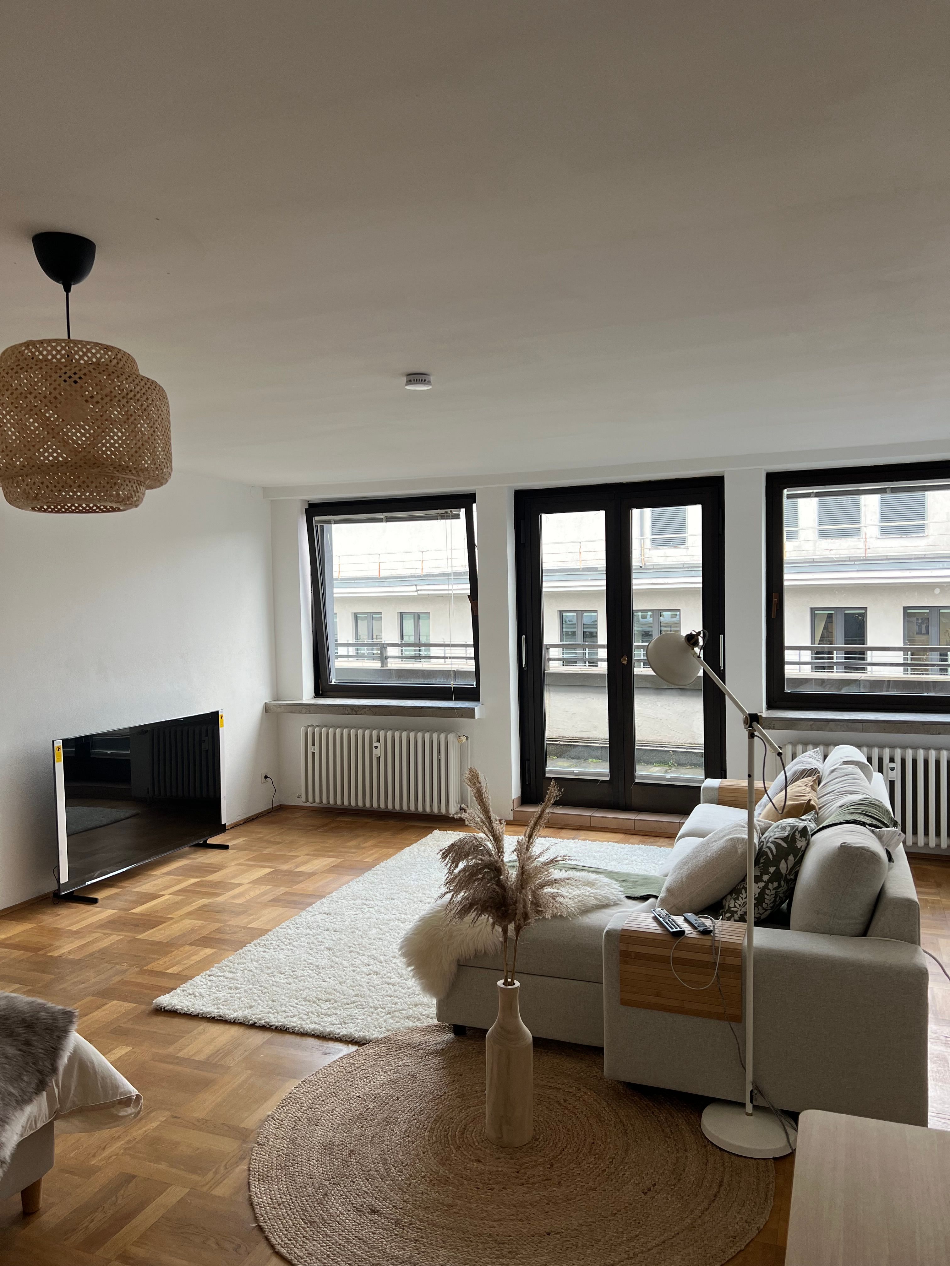  Bright & Cozy Private Penthouse In The Heart Of Wuppertal  -  Bright & cozy private penthouse in the heart of Wuppertal  - Gallery -  17