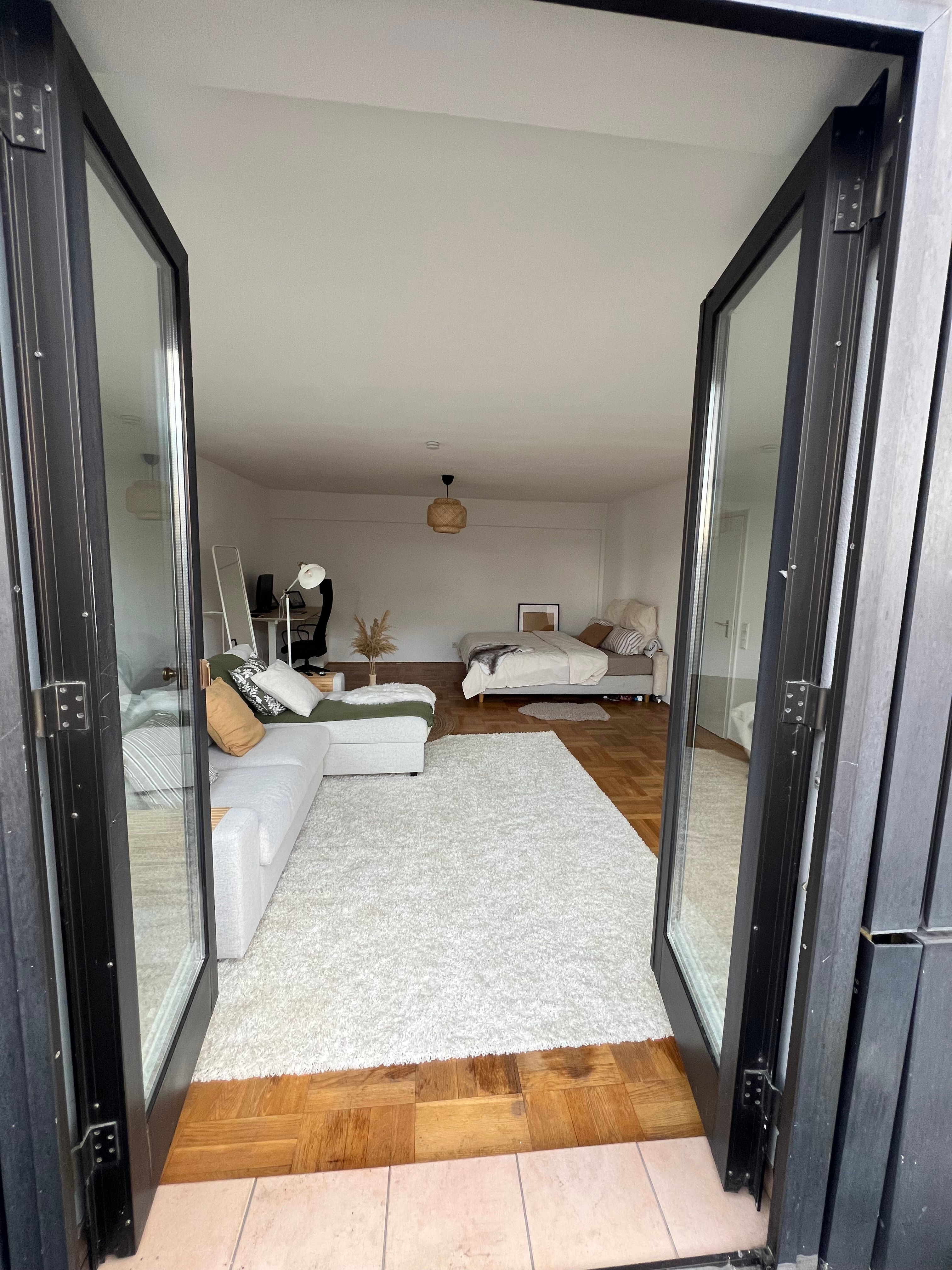  Bright & Cozy Private Penthouse In The Heart Of Wuppertal  -  Bright & cozy private penthouse in the heart of Wuppertal  - Gallery -  15
