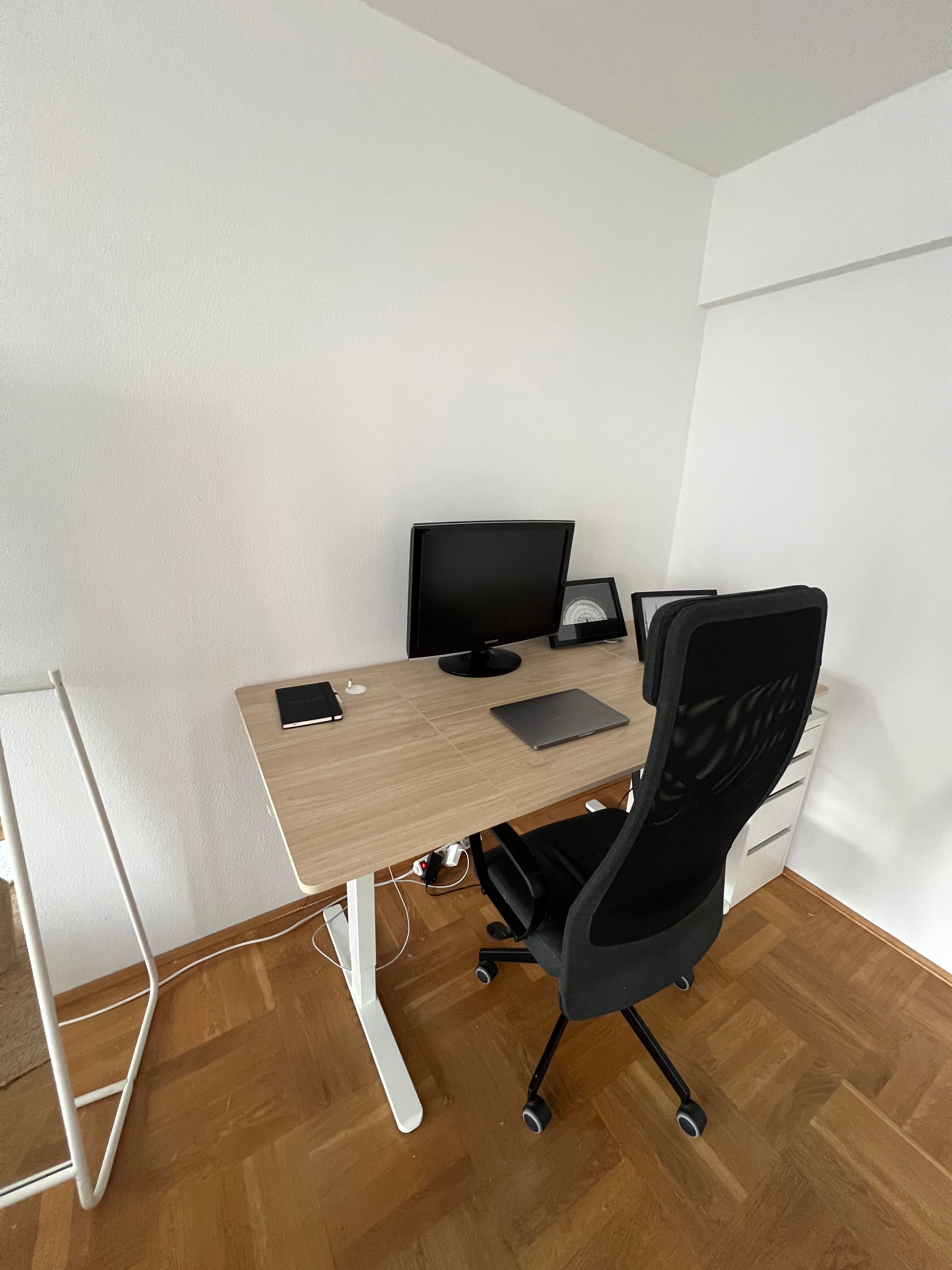  Bright & Cozy Private Penthouse In The Heart Of Wuppertal  -  Bright & cozy private penthouse in the heart of Wuppertal  - Gallery -  14