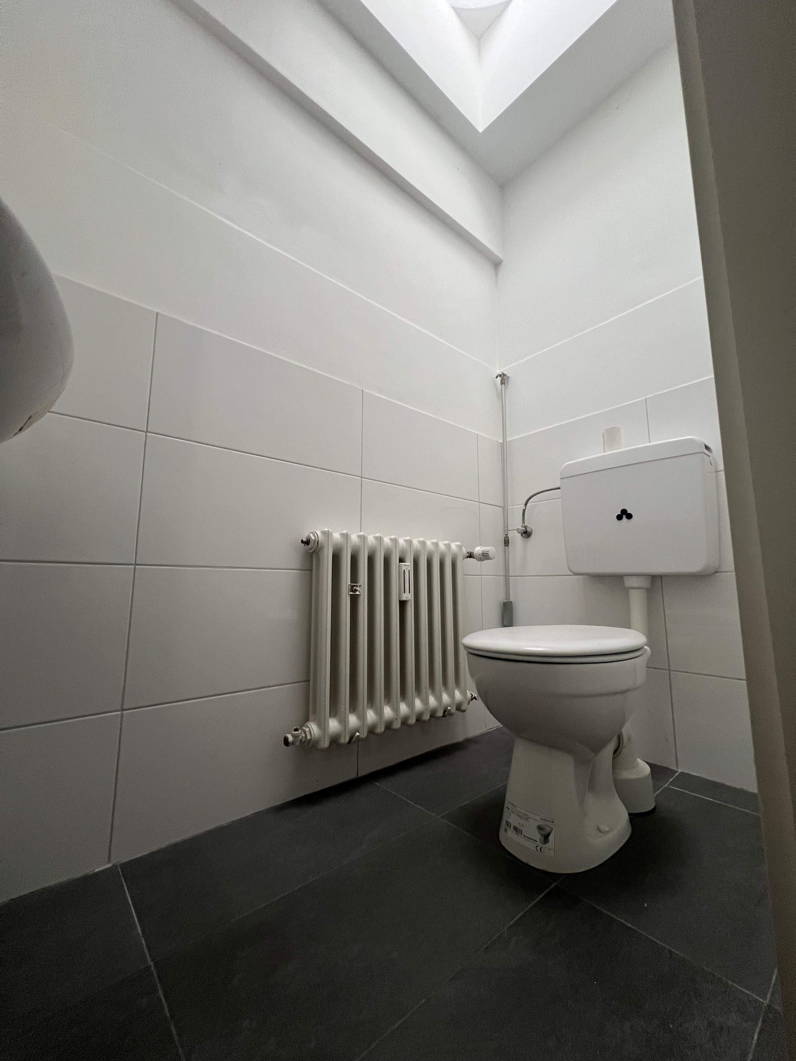  Bright & Cozy Private Penthouse In The Heart Of Wuppertal  -  Bright & cozy private penthouse in the heart of Wuppertal  - Gallery -  8